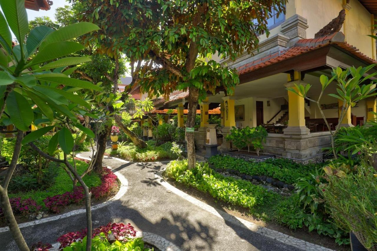 Royal Hotel And Villa Bali Legian Exterior foto